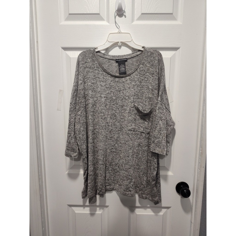 Chelsea & Theodore Gray Heather Stretch Tee, Size XL